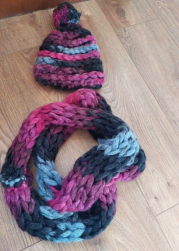 Kadın Çok Renkli Örgü Bere ve Atkı Seti - Görsel 3