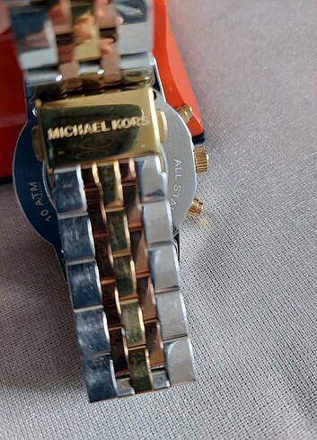 Michael Kors bayan saat