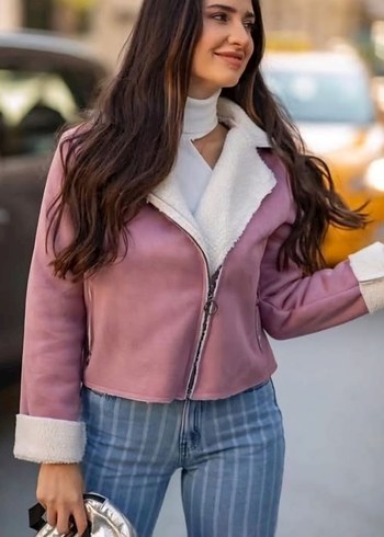 s Beden Peluş Detaylı Kısa Pembe Kadın Ceket