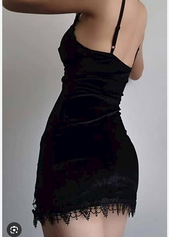 Siyah Dantel Detaylı Gotik Mini Elbise - Görsel 3