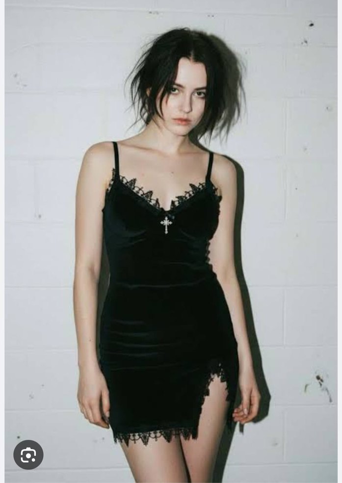 Siyah Dantel Detaylı Gotik Mini Elbise - Görsel 2