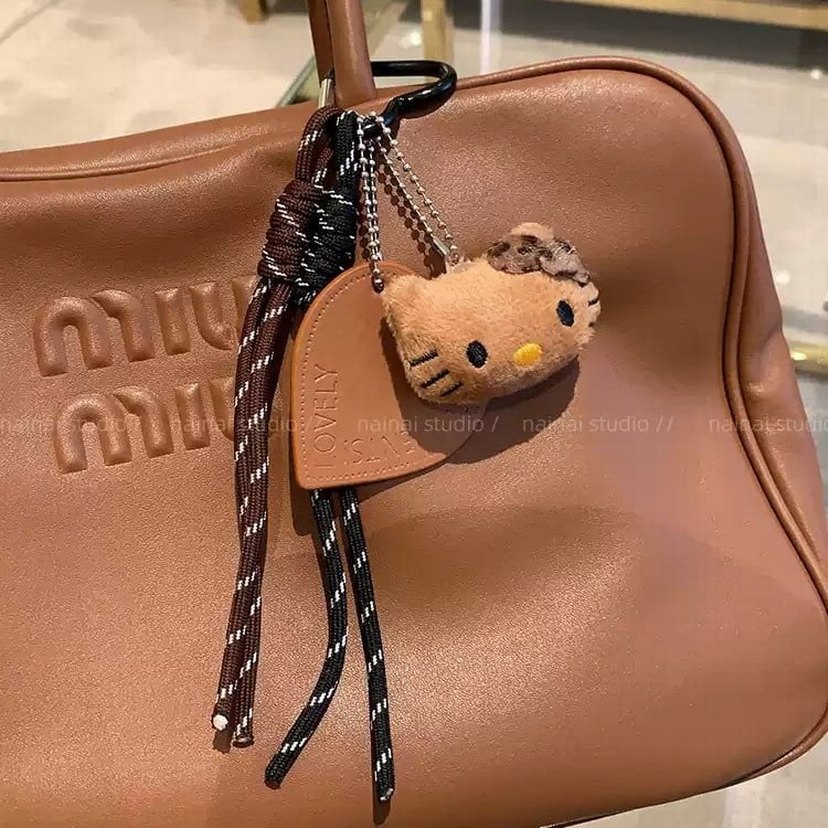 Miu Miu Kahverengi Anahtarlık - Görsel 3