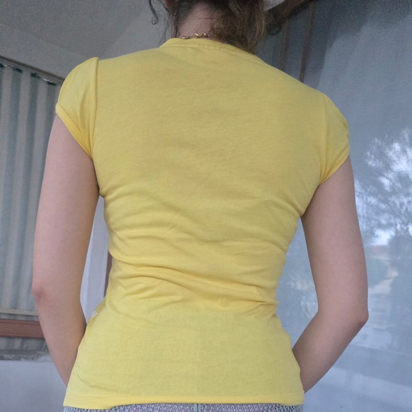 Sarı Baskılı, Kısa Kollu, Dar Kesim - Görsel 2