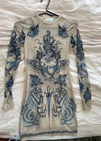 Drapeli Yüksek Yakalı Gri Baskılı Midi Kalem Elbise - Görsel 9