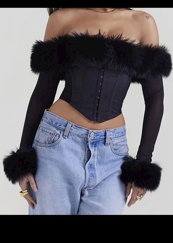 Kürk Detaylı Siyah Gotik Straplez Büstiyer - Görsel 4