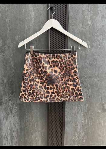 s Beden Parlak Leopar Desenli Mini Etek
