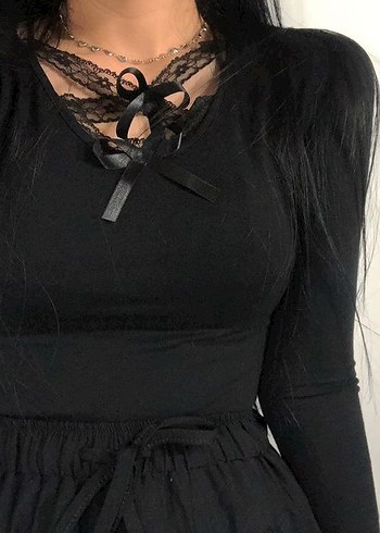 Zara Dantelli V Yakalı Siyah Kadın Bluz