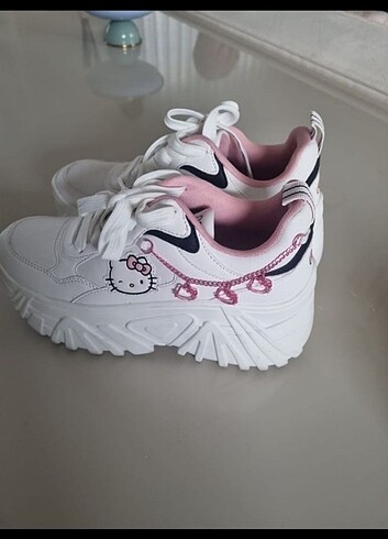 Bershka Hello kitty platform ayakkabı