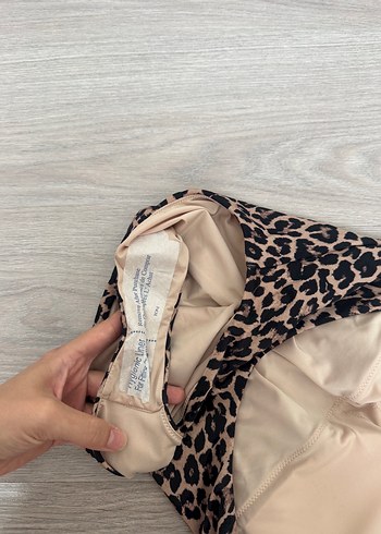 Tek Omuzlu Leopar Desenli Kadın Mayo - Görsel 6