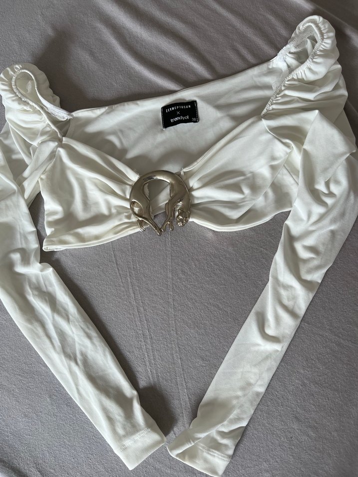 Beyaz Straplez Kemer Detaylı Uzun Kollu Bluz - Görsel 3