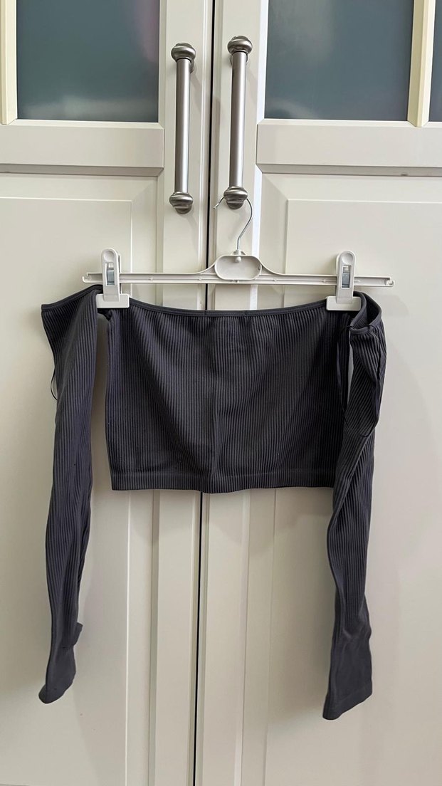 Gri Mini Straplez Halter Yaka Bluz - Görsel 3