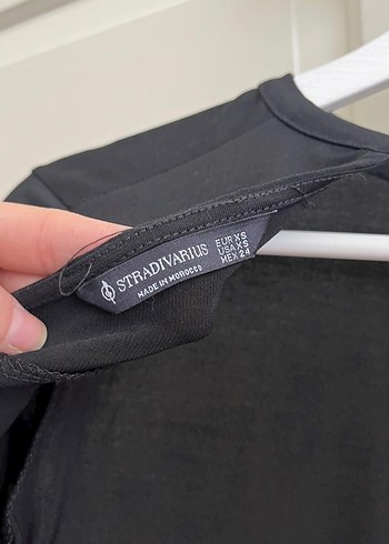 Siyah Uzun Kollu Minimalist Bluz - Görsel 4