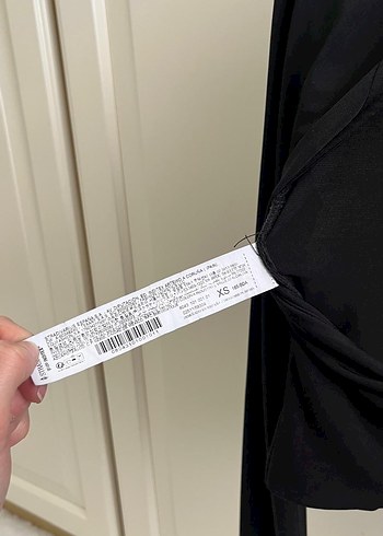 Siyah Uzun Kollu Minimalist Bluz - Görsel 3