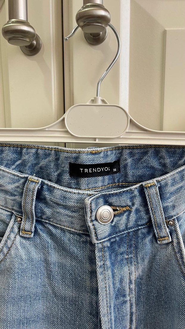 Kadın Gri Yırtık Bol Kesim Kot Pantolon - Görsel 4