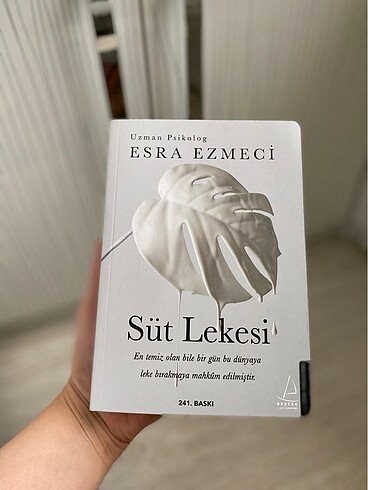 Esra ezmeci Süt Lekesi