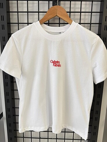 Calvin Klein Tişört