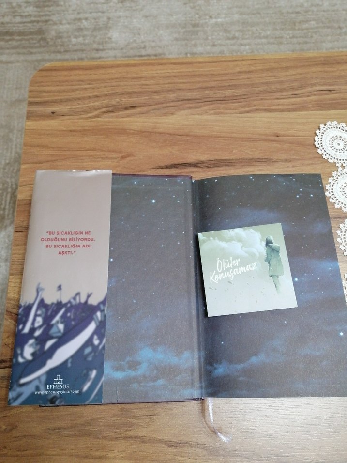 Dilara Keskin'den Ölüler Konuşamaz Romanı ciltli - Görsel 2