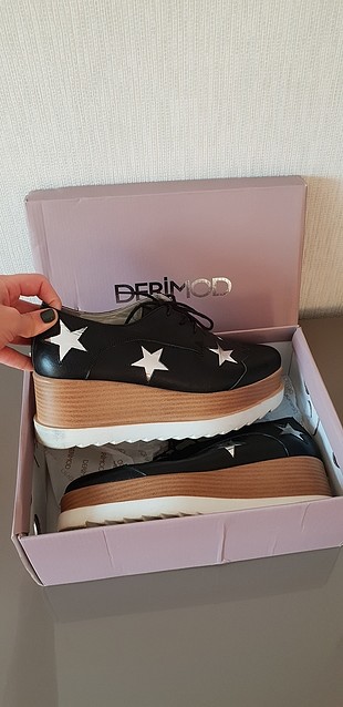 yildizli deri sneakers