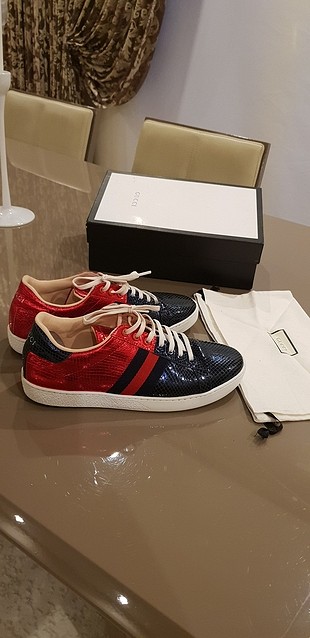 gucci sneakers