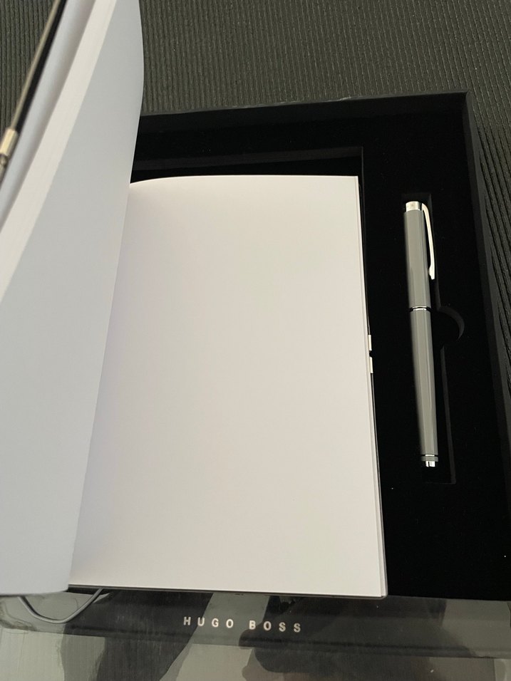 Hugo Boss Gri Pilot Kalem ve Defter Seti - Görsel 3