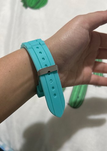 Turkuaz Kadın Kol Saati ve bileklikler - Görsel 3