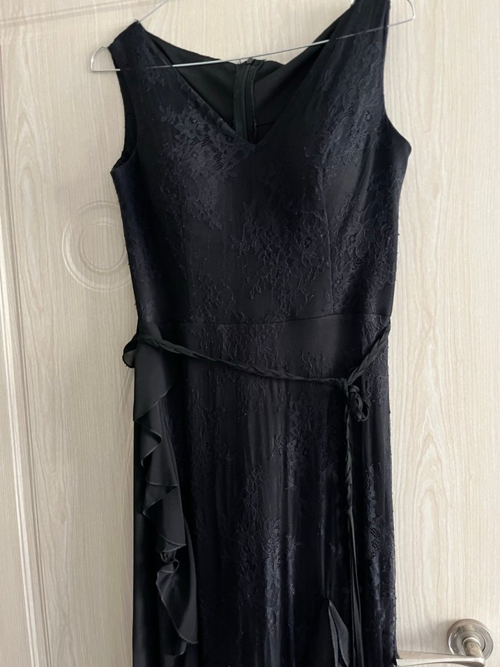 Siyah V Yaka Uzun Fırfırlı Kadın Abiye Elbise - Görsel 3