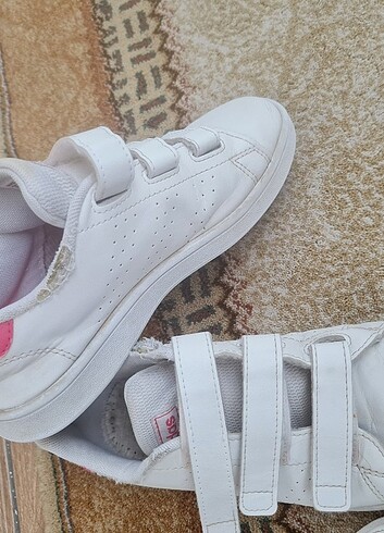 33 Beden beyaz Renk ADIDAS 33 NUMARA