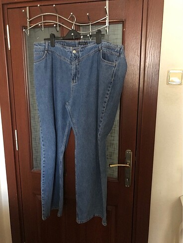 90?s Wide Leg Jeans