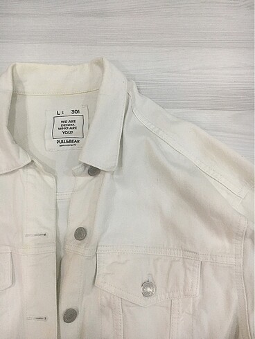 Pull and Bear Pull and bear beyaz ceket