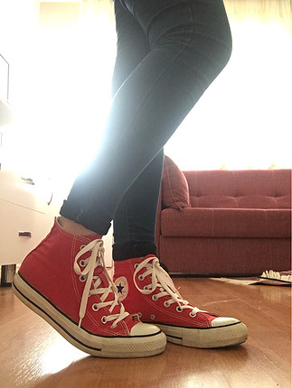 Kırmızı Converse