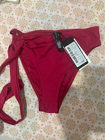 Milla Bikini Altı