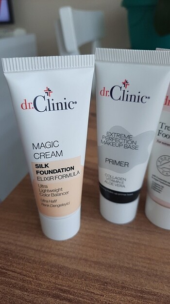 Dr. Clinic kremler ve dengeleyici fondoten - Görsel 3