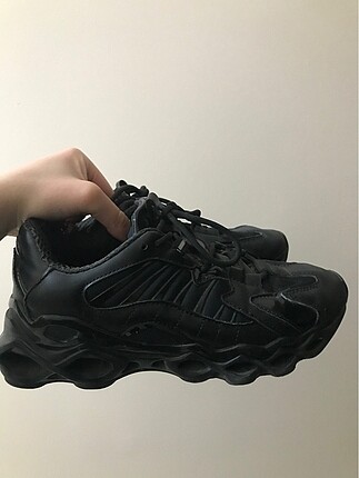 Bershka Sneaker