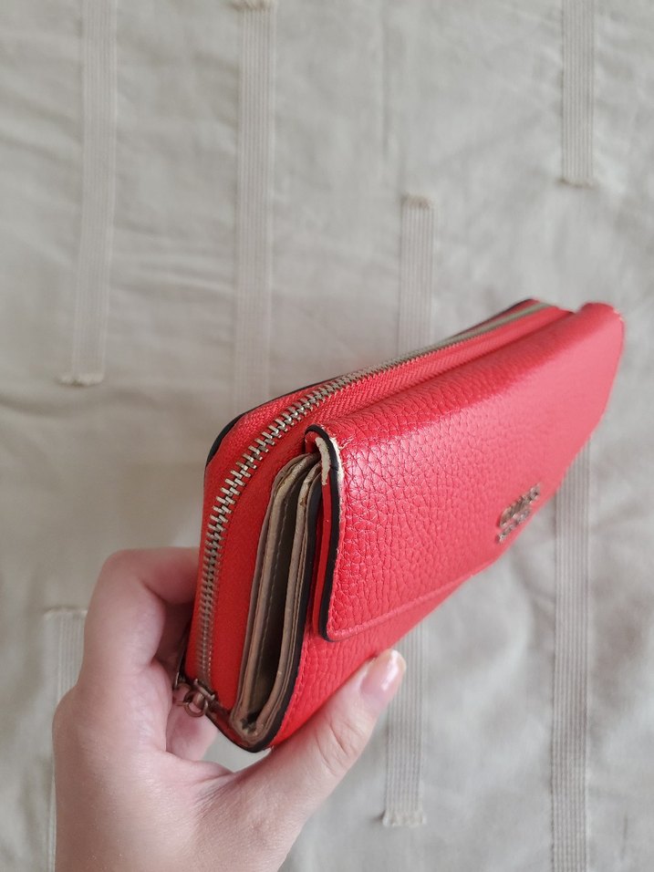 Guess Kadın Kırmızı Deri Fermuarlı Cüzdan - Görsel 2