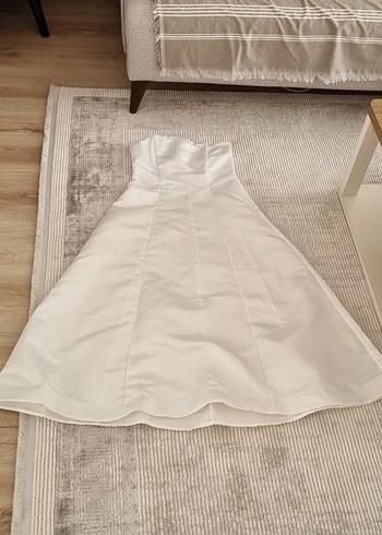 Beyaz Straplez Uzun Mini Gelinlik