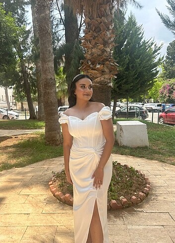 40 Beden beyaz Renk Nikah elbisesi
