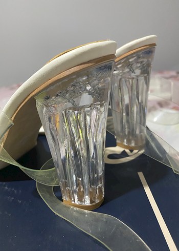 Beyaz Taşlı Şeffaf Topuklu Kadın Ayakkabı - Görsel 4