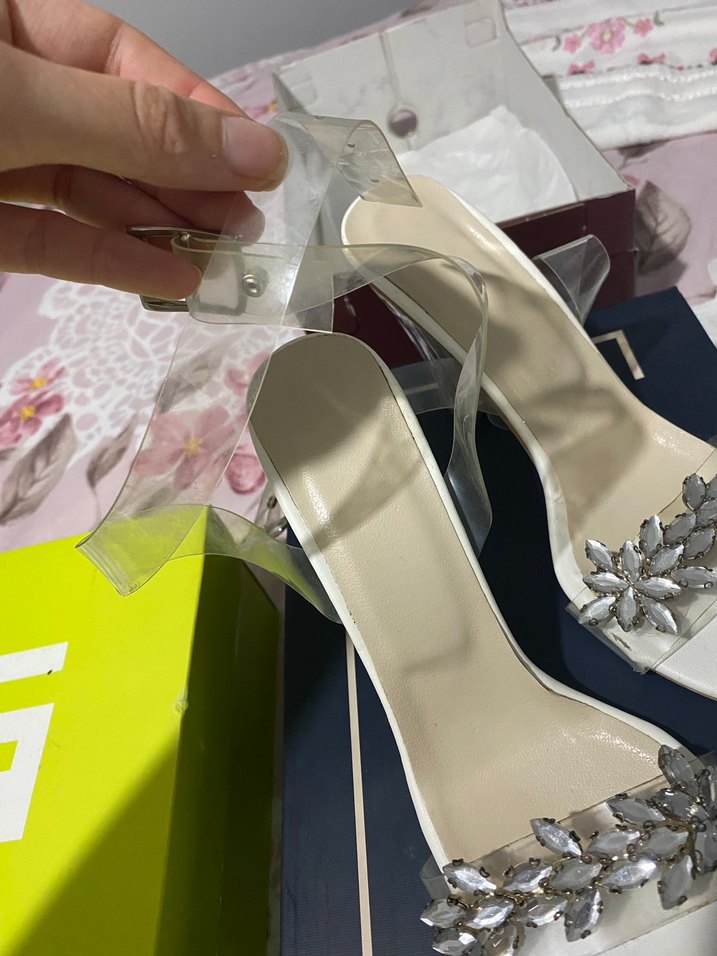 Beyaz Taşlı Şeffaf Topuklu Kadın Ayakkabı - Görsel 2