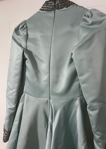 Zincir Detaylı Turkuaz Uzun Abiye Elbise - Görsel 4