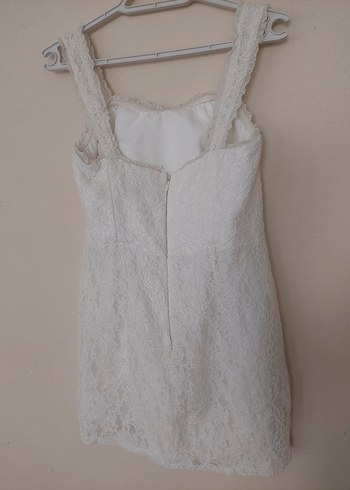 Dantel detaylı beyaz mini gelinlik - Görsel 4