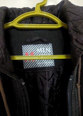 Haki Kapüşonlu Erkek Çocuk Mont - Görsel 8