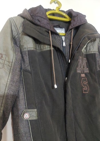 Haki Kapüşonlu Erkek Çocuk Mont - Görsel 5