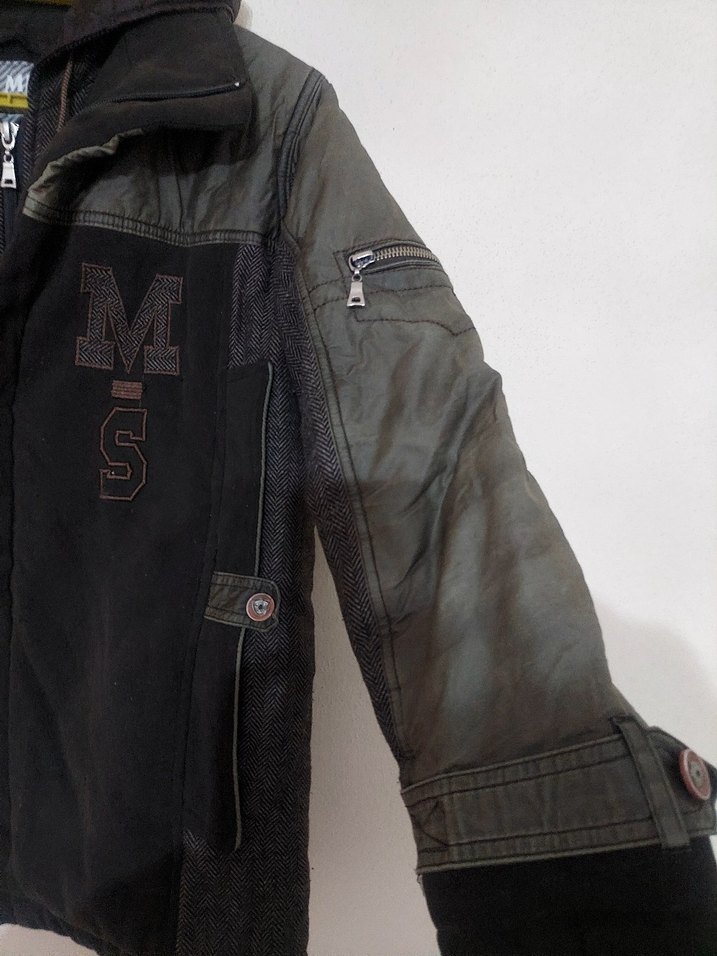 Haki Kapüşonlu Erkek Çocuk Mont - Görsel 3