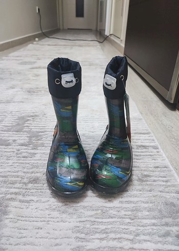 24 numara Renkli Bağcıklı Çocuk Yağmur Çizmesi - Görsel 2