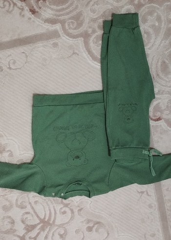 Erkek Bebek Yeşil Örme İkili Takım