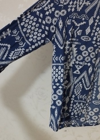 Düğmeli V Yaka Bohem Kolsuz Mini Bluz - Görsel 3