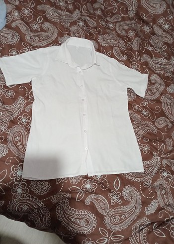 Beyaz Kısa Kollu Düğmeli Kadın Gömlek - Görsel 2