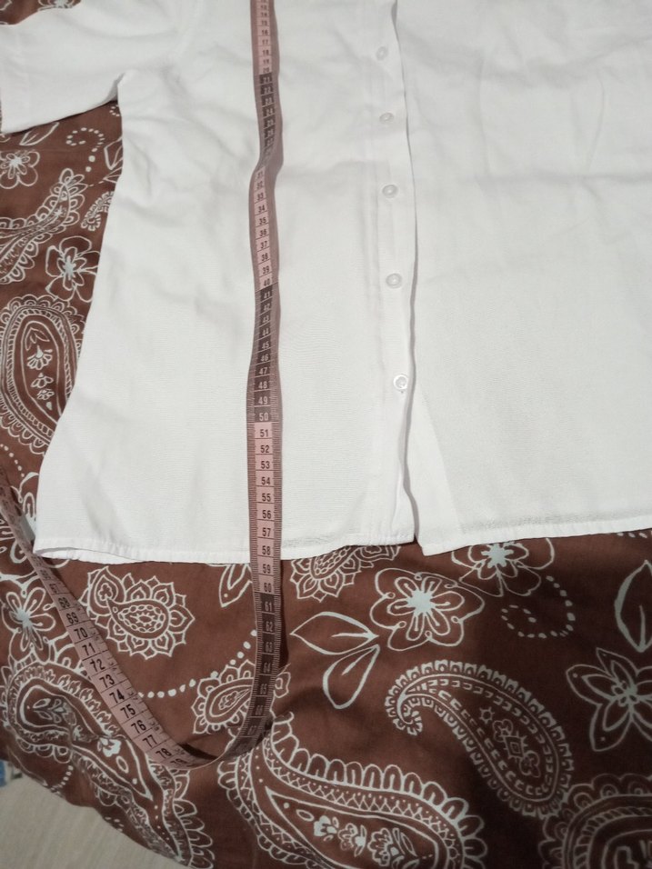 Beyaz Kısa Kollu Düğmeli Kadın Gömlek - Görsel 5