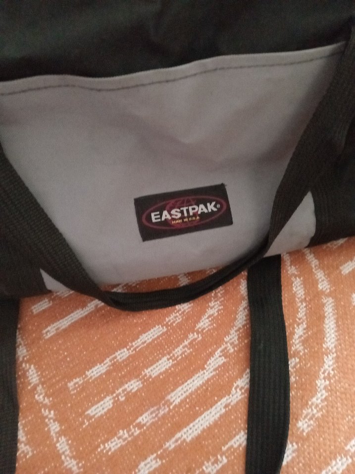 Gri Fermuarlı Erkek Spor Çantası - Görsel 2