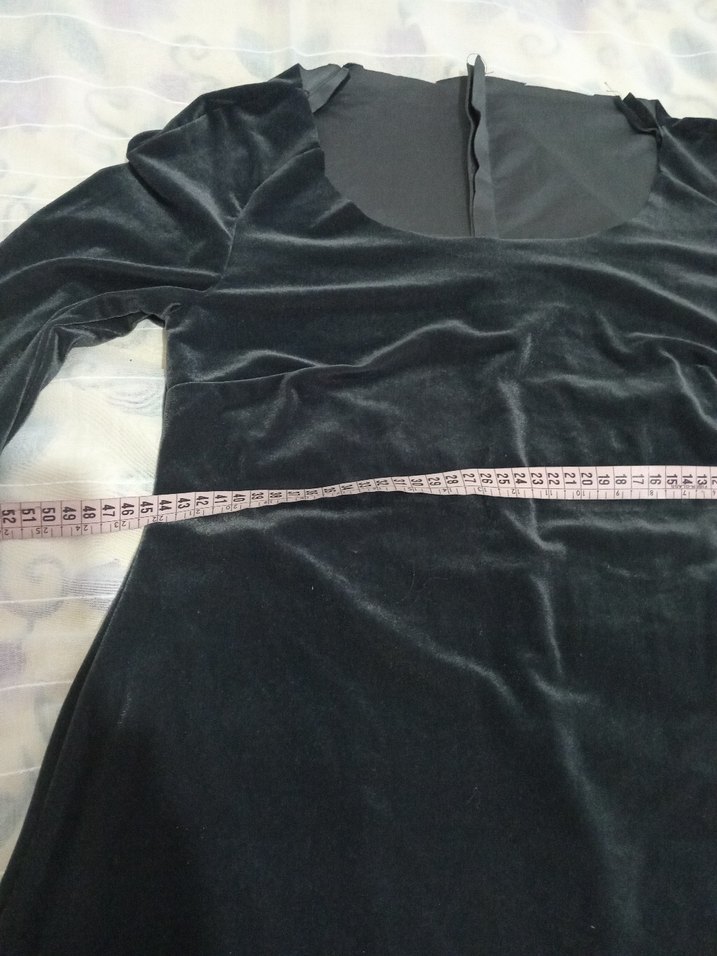 Uzun Kollu Siyah V Yakalı kadife Bluz - Görsel 5